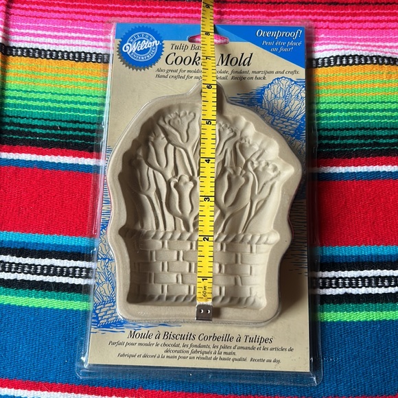 Wilton Tulip Basket Cookie Mold - Picture 6 of 6
